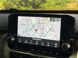 【純正9型ナビ】人気の純正ナビを装備しております。ナビの使いやすさはもちろん、オーディオ機能も充実!キャンプや旅行はもちろん、通勤や買い物など普段のドライブも楽しくなるはず♪