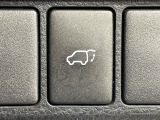【パワーバックドア】スマートキーや運転席のボタンを押すだけでリアゲートが自動で開閉します!荷物を持っている時や、高い位置にあるバックドアを閉める際に便利な機能です♪