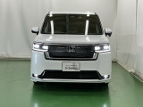 LEDヘッドライトを装備しています。LEDヘッドライトはとても明るく、雨の日や夜間走行も安全・安心です。オートライトコントロール付きで周囲の明るさに応じて自動で点灯・消灯します