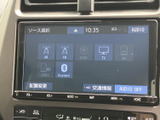ラジオ、CD、SDカード、Bluetoothなど、多彩なソースに対応。お好みの音楽で、車内空間を彩ります。