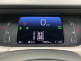 視認性の高いメーター類で、運転状況を的確に把握。必要な情報を一目で確認でき、安全運転をサポートします。