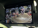 【フリップダウンモニター】大画面モニターで後席でもエンタメをお楽しみいただけます。小さなお子様にも大人気の装備です♪