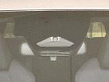 【トヨタセーフティセンス】走行中に前方の車両等を認識し、衝突しそうな時は警報とブレーキで衝突回避と被害軽減をアシスト。より安全にドライブをお楽しみいただけます。