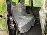 後部座席もゆったりとした空間を確保。同乗者も快適に過ごせるように、配慮された設計です。ファミリーにも最適です。広々としています。