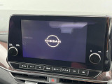【メーカー純正ナビ】インテリアに溶け込むスタイリッシュな「専用設計」メーカーナビを装備♪視認性や操作性など基本性能にも優れ、より上質なカーライフをお楽しみいただけます。