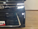 LEDヘッドライト&LEDフォグランプを装備!白い光で明るく照らして、暗い道の運転も安心です♪