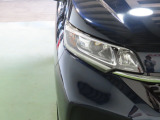 LEDヘッドライトは、点灯の瞬間から光量を発揮し、突然暗くなるトンネルなどでの安定感を高めます。
