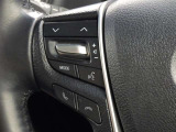 ステアリングスイッチ装備!運転しながら手元でオーディオの操作などができます。