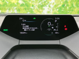 洗練されたデザインのメーターが、運転をより一層楽しめます。視認性が高く、必要な情報をすぐに確認できます。