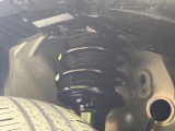 お車を安心してお乗りいただく為には、足回りの定期点検が欠かせません。サービスサポート(有償保証)では無料点検もご提供しており、安心のカーライフをお過ごしいただけるサポート体制が整っています。