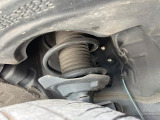 お車を安心してお乗りいただく為には、足回りの定期点検が欠かせません。サービスサポート(有償保証)では無料点検もご提供しており、安心のカーライフをお過ごしいただけるサポート体制が整っています。