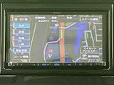 見やすい地図表示で、運転に集中できます。周辺道路状況やルート検索もスムーズに行え、目的地まで安心してお届けします。