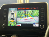 【パノラミックビューモニター】専用のカメラにより、上から見下ろしたような視点で360度クルマの周囲を確認することができます☆死角部分も確認しやすく、狭い場所での切り返しや駐車もスムーズに行えます。