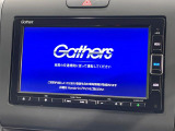 【純正ナビ】インテリアに溶け込むスタイリッシュな「専用設計」メーカーナビを装備♪視認性や操作性など基本性能にも優れ、より上質なカーライフをお楽しみいただけます。