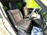 運転席シート廻りは使用感も少なく、良好な状態となっています。丁寧に使われていたことがよくわかりますね。