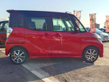 【届出(登録)済未使用車とは】自動車の分類では「新車」「中古車」この2種類しかありません。走行距離が100km未満かつ初度登録または初度届出された車両を「届出(登録)済未使用車」と呼んでいます。