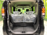 普段のお買い物や通勤、送迎等に十分な荷室スペースを確保しております。セカンドシートを倒すと、大きな荷物の積載も可能です♪