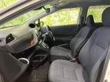 運転しやすい視界と操作性の良いインターフェース。快適なドライビングをサポートします。落ち着いた空間で、運転に集中できます。