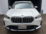 BMWを熟知したメカニックによる、360度の納車前点検。ドイツ本国と同様の教育・訓練を受けたメカニックが徹底的に点検、整備した後にお客様にお引渡しします。