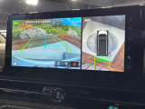 【アラウンドビューモニター】専用のカメラにより、上から見下ろしたような視点で360度クルマの周囲を確認することができます☆死角部分も確認しやすく、狭い場所での切り返しや駐車もスムーズに行えます。