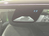【ホンダセンシング】走行中に前方の車両等を認識し、衝突しそうな時は警報とブレーキで衝突回避と被害軽減をアシスト。より安全にドライブをお楽しみいただけます。