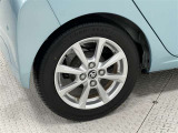 タイヤサイズは155/65R14!純正アルミホイール!残り溝は5ミリ程度です!