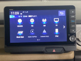 メモリーインターナビ付いています。スマートフォンとの連動も可能です。