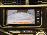バックガイドモニター(リバース連動)で、後方を確認しながら安心して駐車することができます。運転初心者も熟練者も必須の機能ですよ!