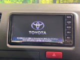 【純正ナビ】人気の純正ナビを装備しております。ナビの使いやすさはもちろん、オーディオ機能も充実!キャンプや旅行はもちろん、通勤や買い物など普段のドライブも楽しくなるはず♪