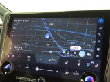 メーカー装着の14インチディスプレイオーディオを装備しております。