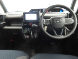 ぜひ展示車の運転席に座ってみてください。