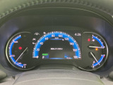 視認性の高いメーター類で、運転に必要な情報を的確に把握できます。洗練されたデザインが、運転するたびに特別な気分をもたらします。