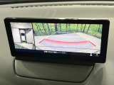 【360&deg;ビューモニター】専用のカメラにより、上から見下ろしたような視点で360度クルマの周囲を確認することができます☆死角部分も確認しやすく、狭い場所での切り返しや駐車もスムーズに行えます。