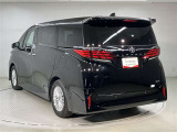 最大3年先まで延長可能なロングラン保証&alpha;(有料)もご用意しております。無料保証期間1年に安心をプラスする、1年または2年の延長保証がお選び頂けます。もちろん、走行距離は無制限です。