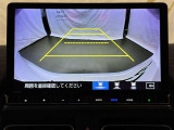 バックモニターで、後方を確認しながら安心して駐車することができます。運転初心者も熟練者も必須の機能ですよ!