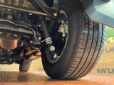 お車を安心してお乗りいただく為には、足回りの定期点検が欠かせません。サービスサポート(有償保証)では無料点検もご提供しており、安心のカーライフをお過ごしいただけるサポート体制が整っています。
