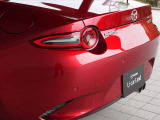 神戸マツダ神戸西インター店は、通常ディーラー+&alpha;の次世代型店舗としてROADSTER EXPERIENCE SPACEの冠を掲げ、「いつでも・誰でも・気軽に会いに行ける」ロードスターUカー専門店。