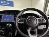 使いやすく運転しやすいレイアウトの運転席周り。