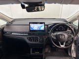 見通しの良い運転席回りとなっておりますので安心して運転をして頂けます!窓が大きいので明るく開放的な室内です