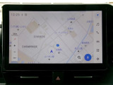 DCM(専用通信機)を装備したコネクティッドナビです。なお無償でのご利用期間は限定(令和9年5月まで)されています。詳しくは営業スタッフにお問い合わせください。