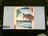 停車中にTVや映像を楽しむことが可能です。休憩時間や待ち時間に、エンターテイメントを満喫できます。快適な時間を過ごせる空間です。