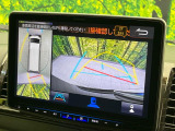 【パノラミックビューモニター】専用のカメラにより、上から見下ろしたような視点で360度クルマの周囲を確認することができます☆死角部分も確認しやすく、狭い場所での切り返しや駐車もスムーズに行えます。