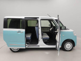 軽自動車ならではの小回りの良さで、狭い道でのすれ違いや混みあった駐車場での取り回しがしやすいです。