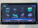 【純正ナビ】人気の純正ナビを装備。オーディオ機能も充実しており、Bluetooth接続すればお持ちのスマホやMP3プレイヤーの音楽を再生可能!毎日の運転がさらに楽しくなります!!