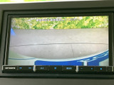 バックモニターで、後方の状況を安全に確認できます。狭い場所での駐車も楽になります。安全運転をサポートする嬉しい機能です。