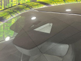 【i-ACTIVESENSE】走行中に前方の車両等を認識し、衝突しそうな時は警報とブレーキで衝突回避と被害軽減をアシスト。より安全にドライブをお楽しみいただけます。