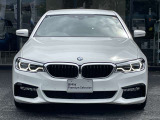 サービスにはドイツ本国と同様に教育と訓練を受け、BMWを知り尽くした「マイスターメカニック」が数多く在籍しております。納車前点検整備で、お客様に安心と安全をお届けいたします。