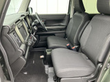 運転しやすい位置に配置された操作系は、直感的に操作できます。快適なドライブをサポートする機能が満載です。ぜひその使い勝手を体感してください。