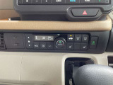 運転席助手席シートヒーター USBポート