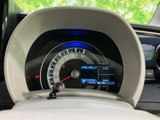 視認性の高いメーター類は、運転に必要な情報を的確にドライバーに伝えます。運転に集中できる、シンプルで機能的なデザインです。